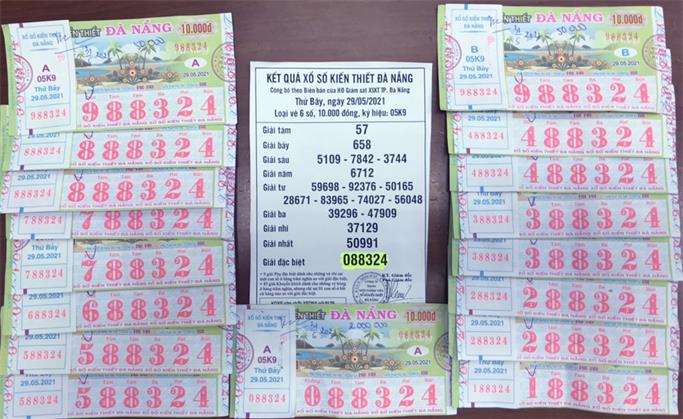 Hình ảnh vé số XSDNG và các giải thưởng minh họa